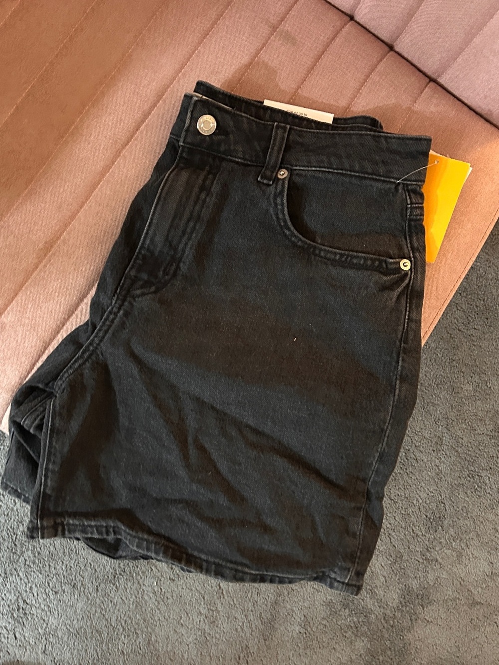 H&M High-Rise Black Denim Jorts